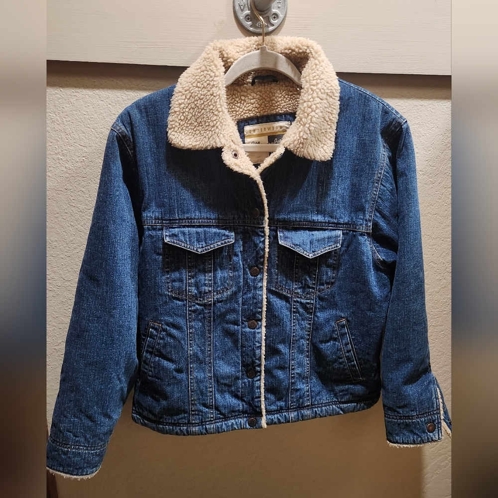 Wrangler - fur lined jean jacket, size medium